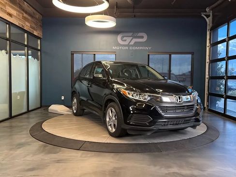 Used 2021 Honda HR-V LX image 1