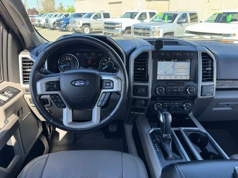 Used 2018 Ford F150 Lariat image 23