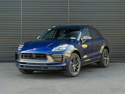 New 2026 Porsche Macan Turbo AWD/4WD image 1