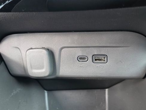Used 2025 Chevrolet Trax LT w/ Driver Confidence Package FWD image 25