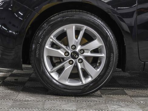 Used 2017 Kia Forte LX w/ LX Popular Package image 20