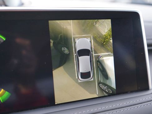 Used 2018 BMW X6 M w/ Executive Package image 34