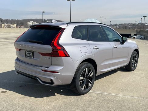 New 2026 Volvo XC60 B5 Core w/ Protection Package Premier image 2