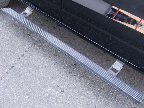 Used 2021 RAM 1500 Limited w/ Night Edition image 33