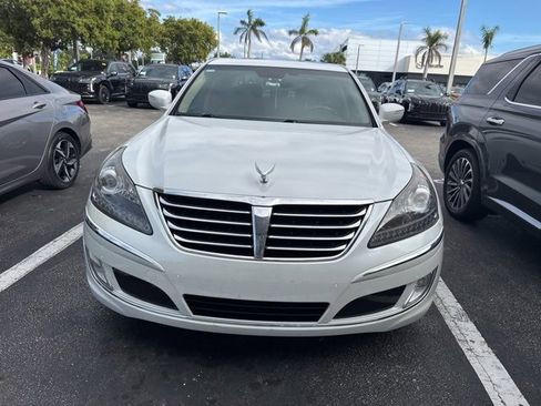 Used 2013 Hyundai Equus Signature image 2