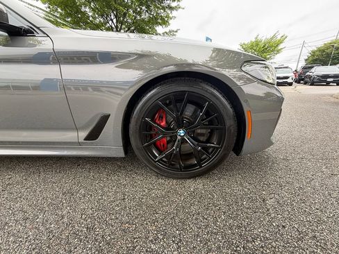 Used 2021 BMW M550i xDrive w/ Executive Package AWD/4WD image 33
