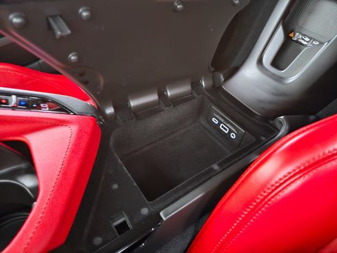 Used 2020 Chevrolet Corvette Stingray Preferred Cpe w/ 2LT Preferred Equipment Group image 36