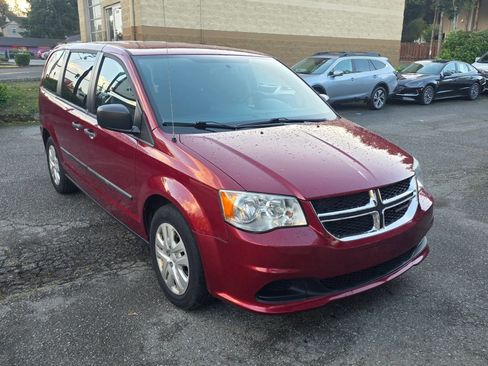 Used 2014 Dodge Grand Caravan American Value Package w/ UConnect Hands-Free Group image 3