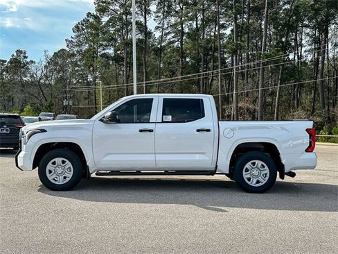New 2026 Toyota Tundra SR image 5