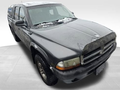 Used 2004 Dodge Dakota Sport w/ Tire & Handling Group image 10