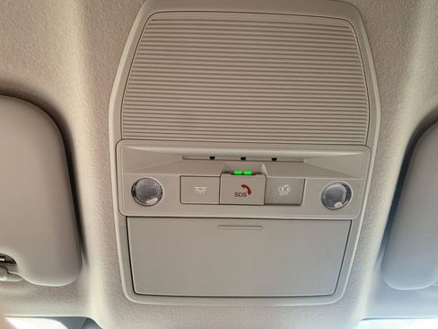 New 2026 Nissan Kicks SR w/ Cold Weather Package FWD image 18