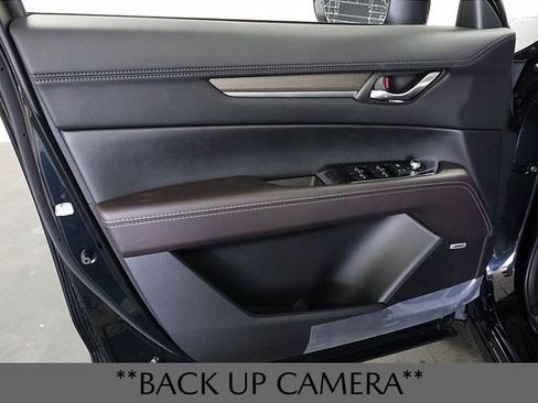 New 2025 MAZDA CX-5 Signature image 17