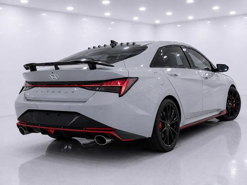 Used 2022 Hyundai Elantra N FWD image 5