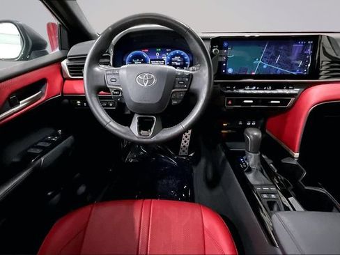Used 2025 Toyota Camry XSE FWD image 5