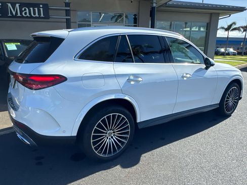 Used 2025 Mercedes-Benz GLC 300 image 6