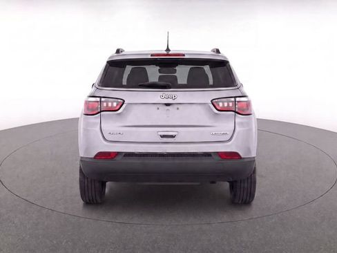Used 2022 Jeep Compass Latitude AWD/4WD image 6