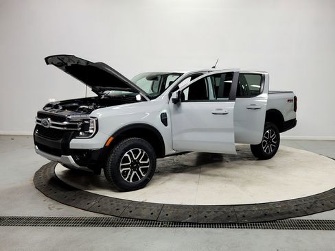 New 2026 Ford Ranger Lariat w/ FX4 Off-Road Package image 11