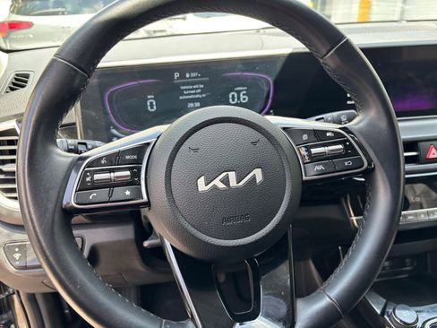 Used 2025 Kia Seltos S FWD image 30