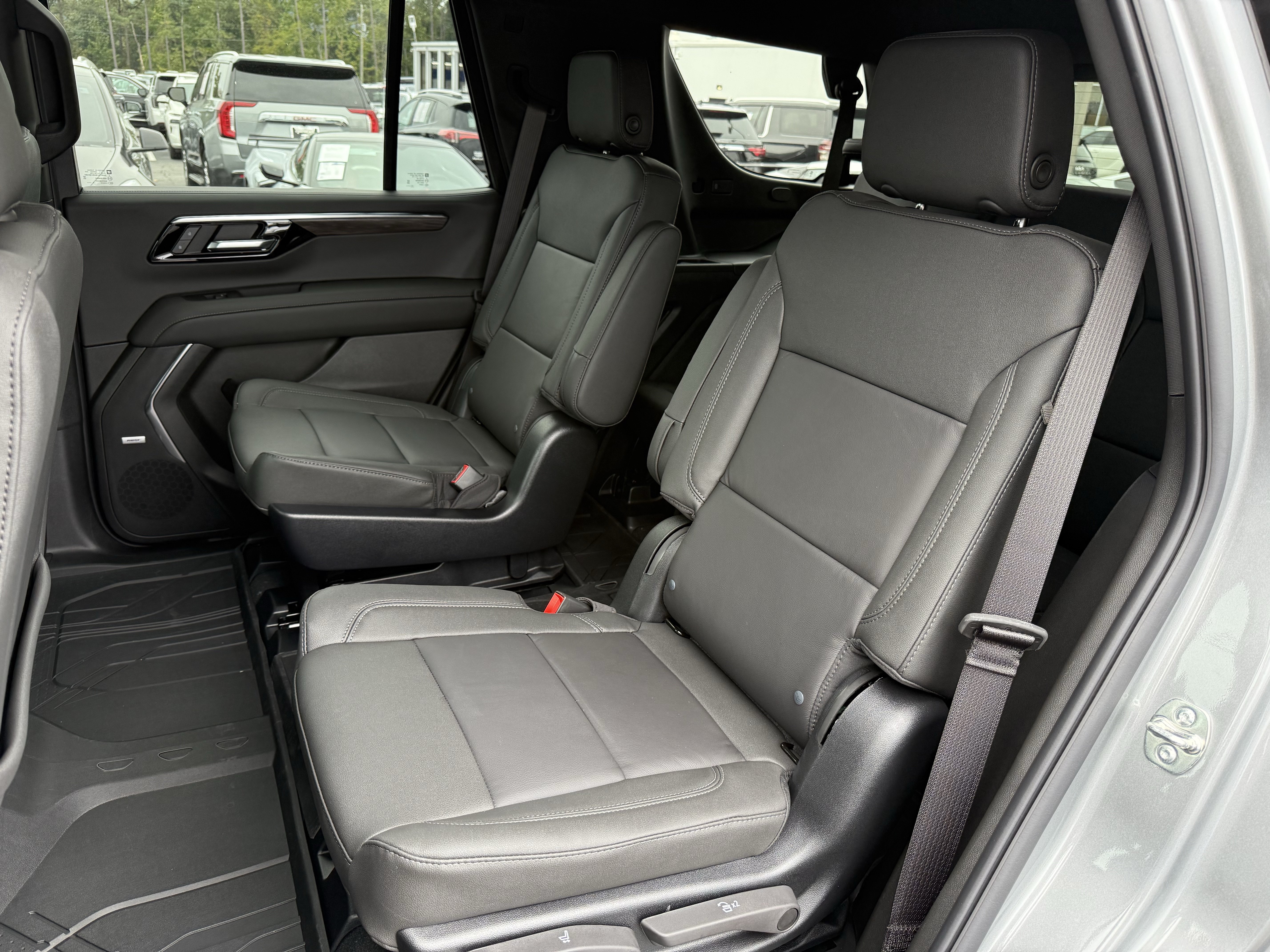 New 2027 Chevrolet Tahoe LT w/ Comfort Package RWD image 33