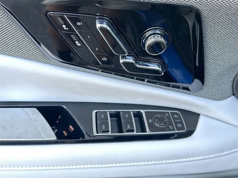 New 2025 Cadillac Optiq Luxury 1 image 11