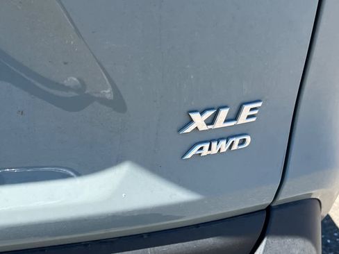 Used 2022 Toyota RAV4 XLE w/ Convenience Package AWD/4WD image 21