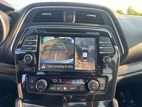 Used 2017 Nissan Maxima Platinum FWD image 24