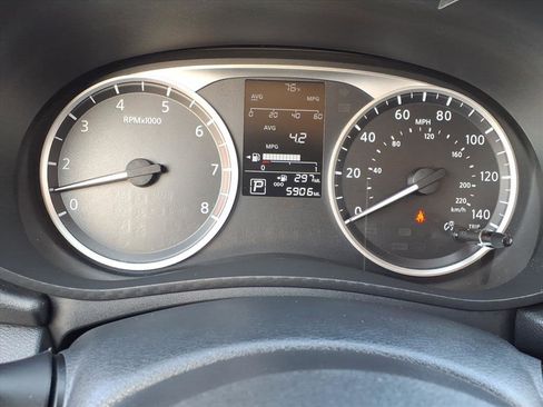 Used 2024 Nissan Versa S w/ S Plus Package image 25