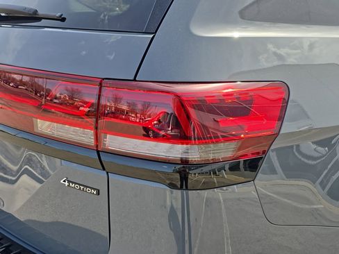 New 2026 Volkswagen Atlas Peak Edition AWD/4WD image 11