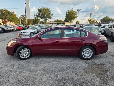 Used 2010 Nissan Altima 2.5 S image 4