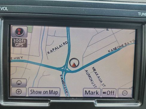 Used 2012 Toyota Sienna XLE image 19