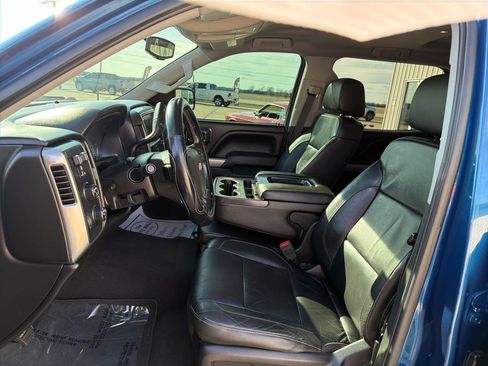 Used 2018 Chevrolet Silverado 1500 LT w/ All Star Edition image 13