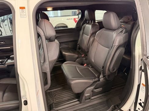 Used 2023 Toyota Sienna XSE image 25