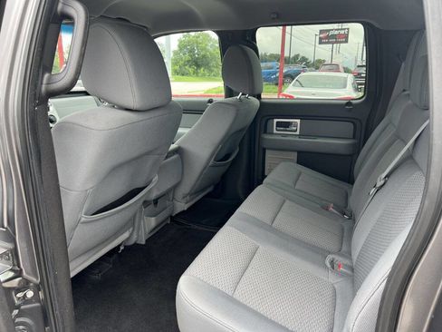 Used 2011 Ford F150 XLT w/ XLT Chrome Pkg image 16