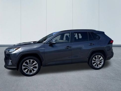 Used 2021 Toyota RAV4 XLE Premium AWD/4WD image 2