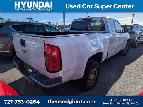 Used 2015 Chevrolet Colorado W/T RWD image 2