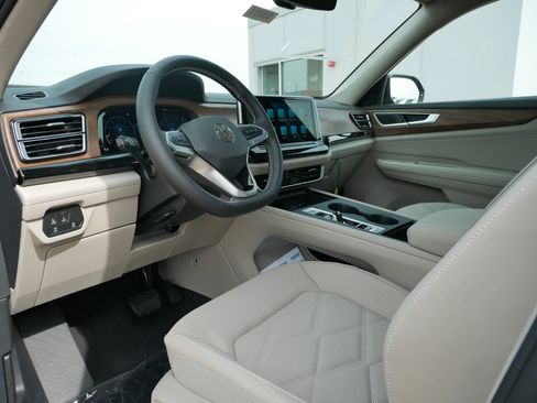 New 2026 Volkswagen Atlas SE AWD/4WD image 4