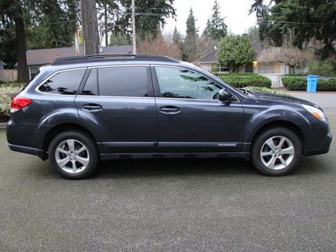 Used 2013 Subaru Outback 2.5i Limited image 13