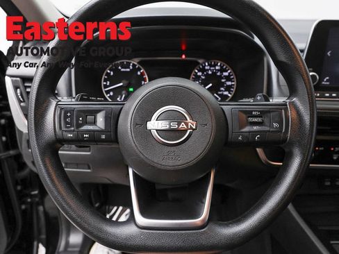 Used 2024 Nissan Rogue S AWD/4WD image 10