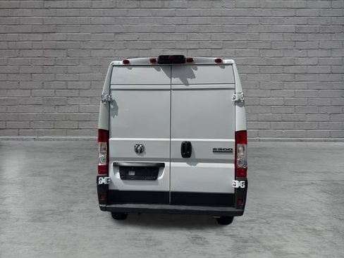 Used 2025 RAM ProMaster 2500 w/ Convenience Group FWD image 5
