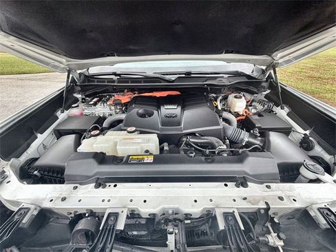 Used 2024 Toyota Tundra Limited image 29