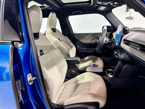 Used 2025 MINI Cooper S image 24