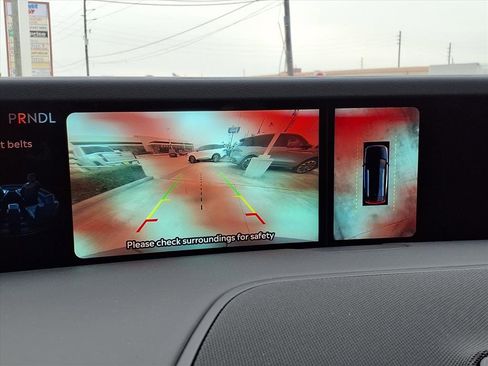 Certified 2024 Lincoln Nautilus Reserve w/ Equipment Group 202A image 9