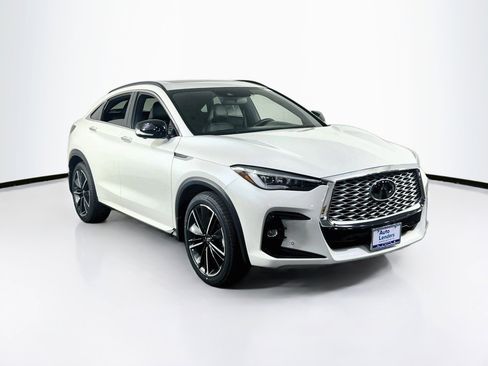 Used 2023 INFINITI QX55 Sensory w/ Lighting Package AWD/4WD image 3