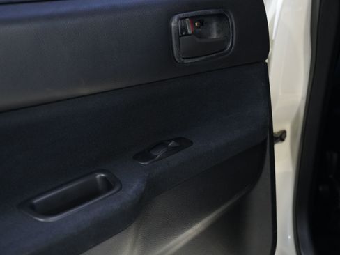 Used 2003 Mitsubishi Lancer Evolution image 29