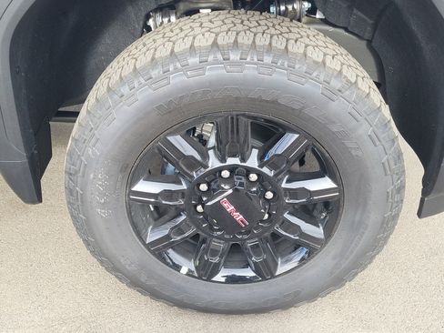 New 2026 GMC Sierra 3500 AT4 image 7