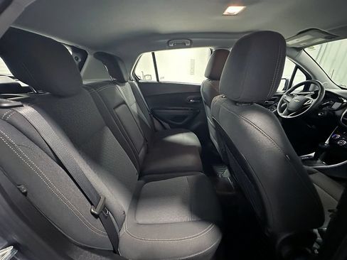 Used 2020 Chevrolet Trax LS FWD image 21