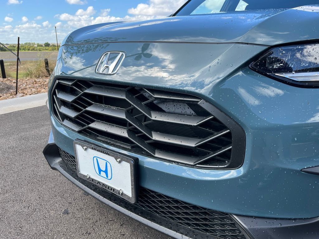 Certified 2027 Honda HR-V Sport image 16