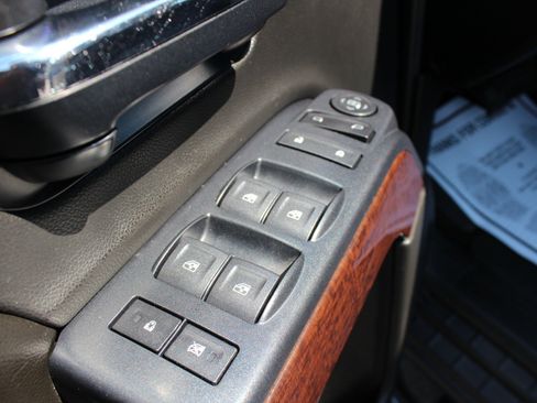Used 2015 GMC Sierra 2500 SLE AWD/4WD image 30