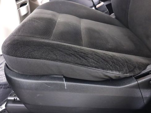 Used 2018 Dodge Grand Caravan SE FWD image 26