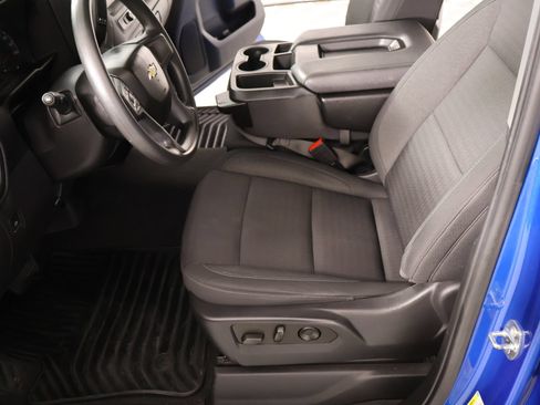 Used 2023 Chevrolet Silverado 1500 Custom AWD/4WD image 10